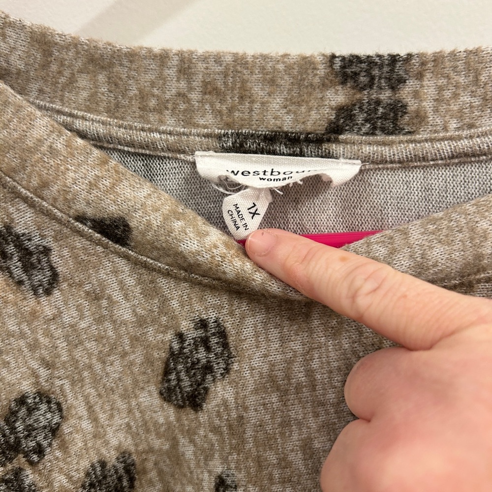 Westbound Women's Tan and Black Patterned Sweater